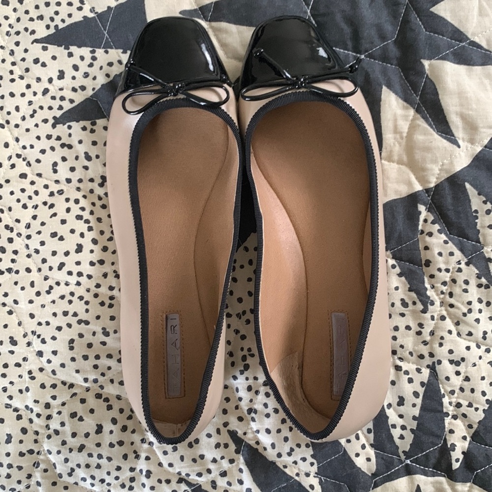Tahari Nude and Black Flats